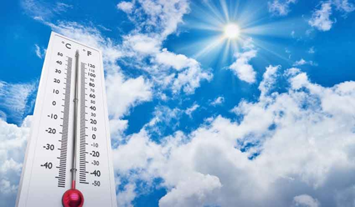 Fire and Ice: The Week Pakistan’s Weather Split in Two.