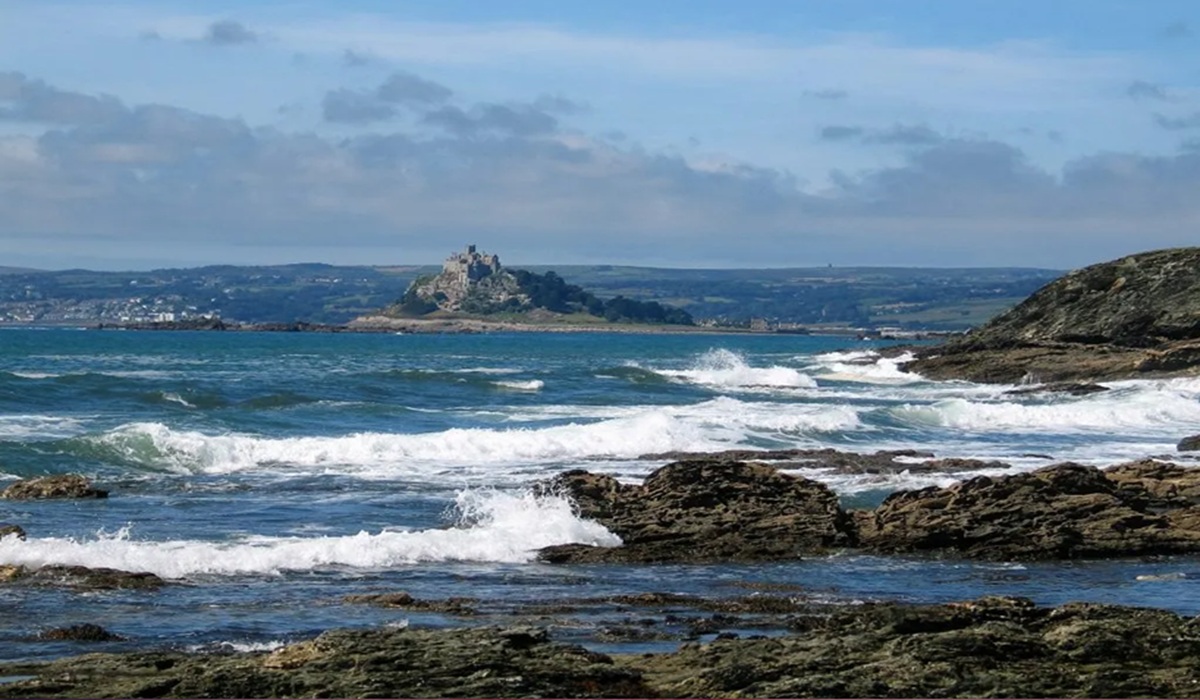 Cornwall’s Cold Truth: The Desperate Gamble to Keep the Coast From Closing